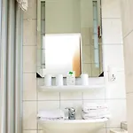 Hotel-pension Peterhof בית הארחה 4*