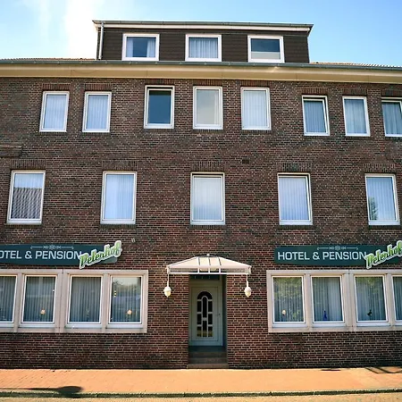 בית הארחה Hotel-pension Peterhof 4*